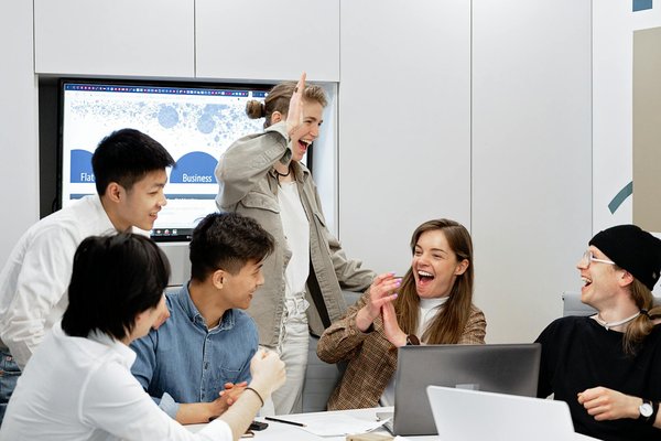 Naviguer une Crise d'Entreprise : Stratégies Incontournables et Efficaces